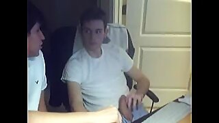 2 hot guys sucking on cam