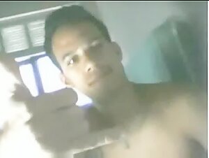 MIDDLE EASTERN HUNG TWINK