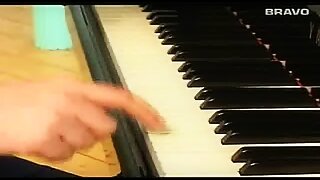 PENIS PIANIST