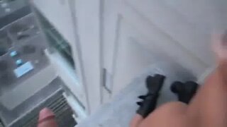 Thumb 10