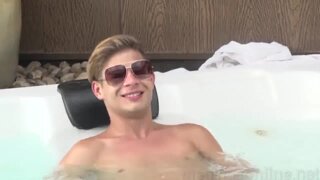 Thumb 10