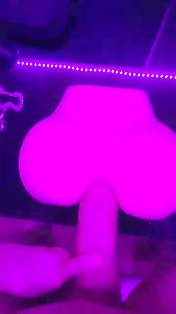 Thumb 16