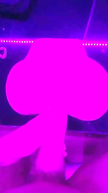 Thumb 8