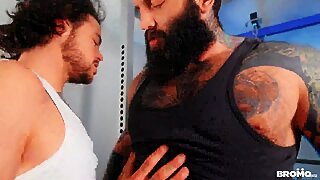 Thumb 4