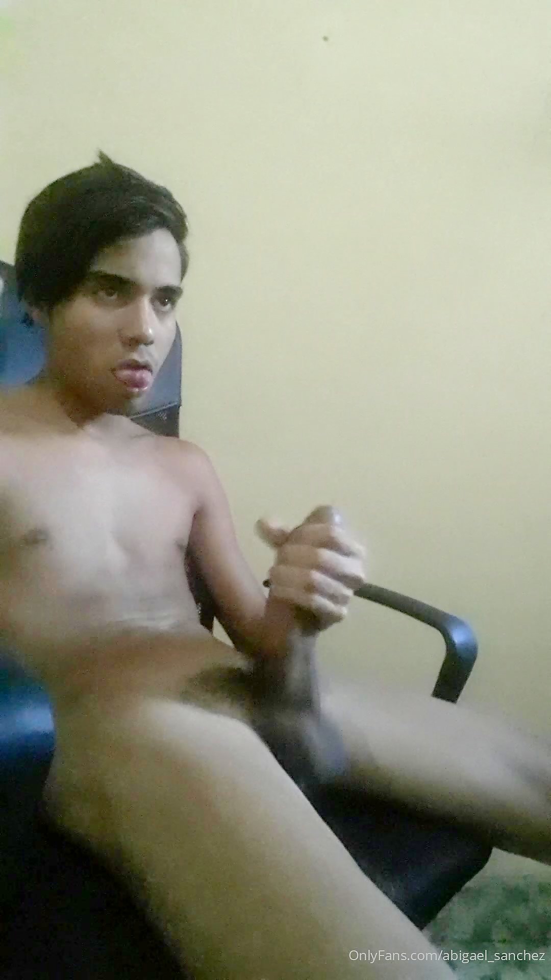 Thumb 9