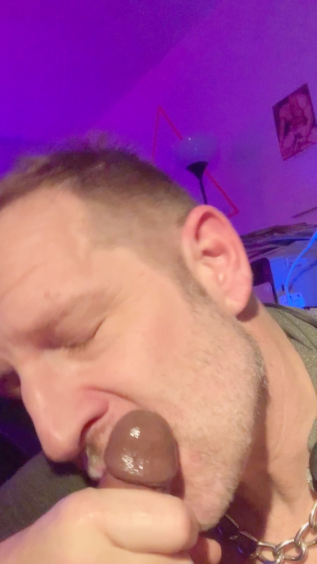 Thumb 12