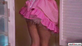 You cant jerk your dick off in my diner but my oh my its big