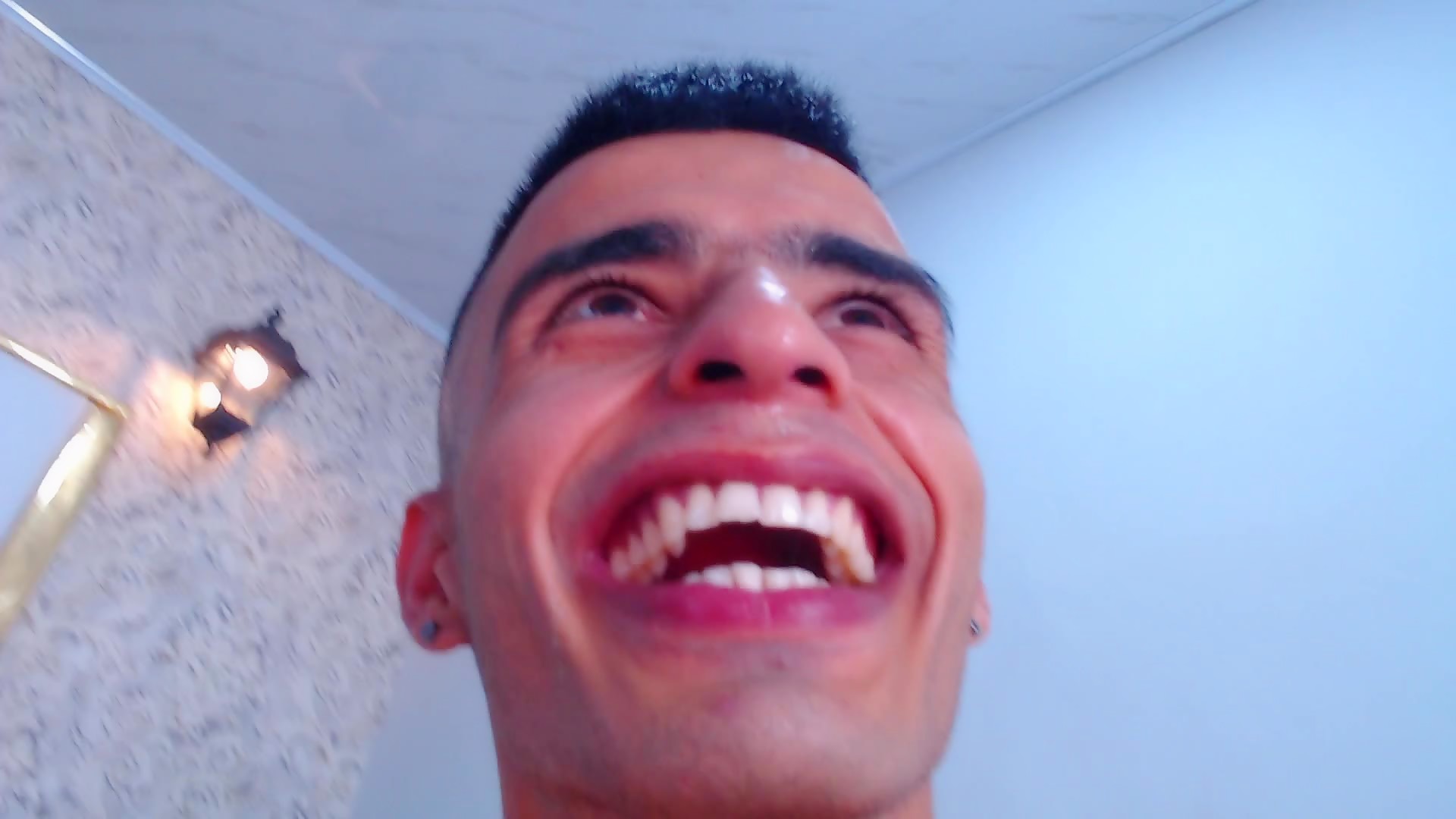 Thumb 16