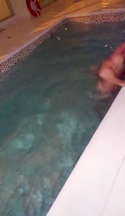 Thumb 12