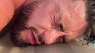 Thumb 10