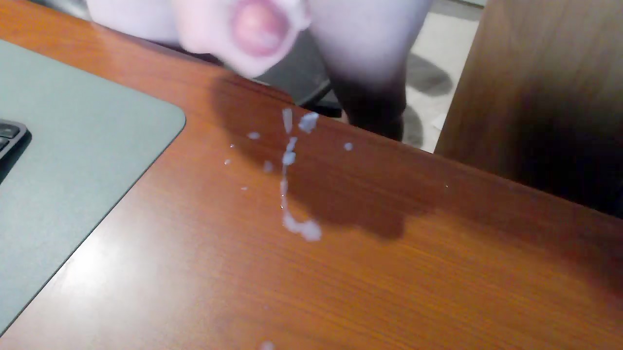 Thumb 16