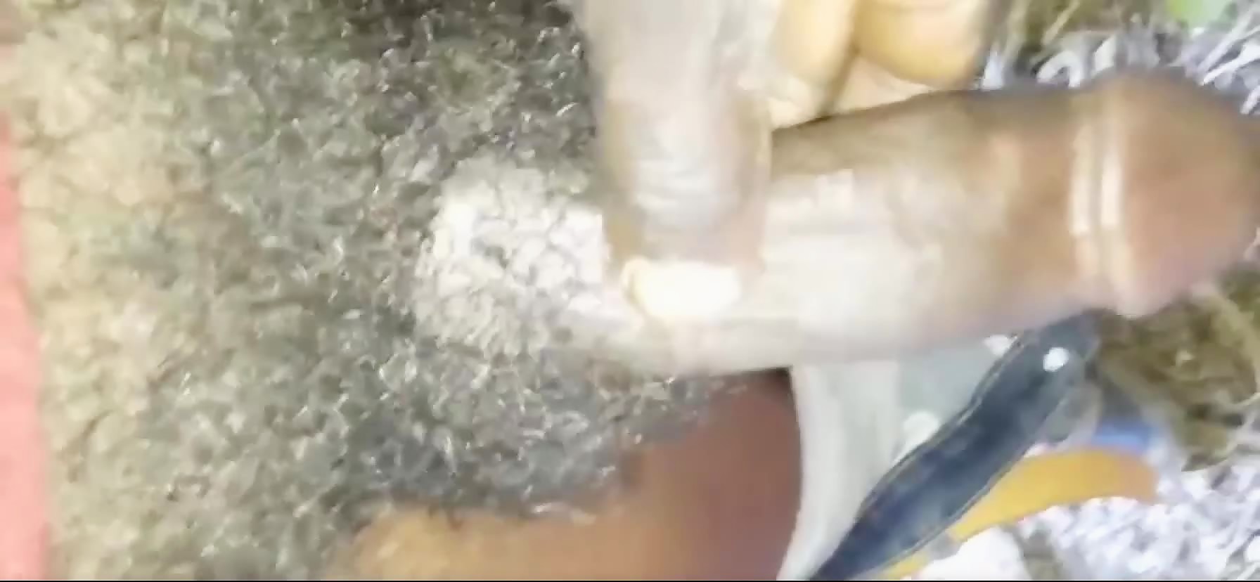 Thumb 12