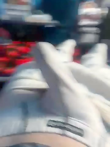 Thumb 12