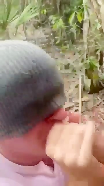 Thumb 12