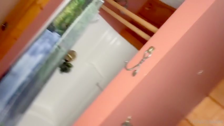 Thumb 16