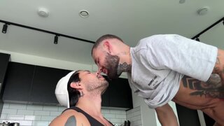 Thumb 10