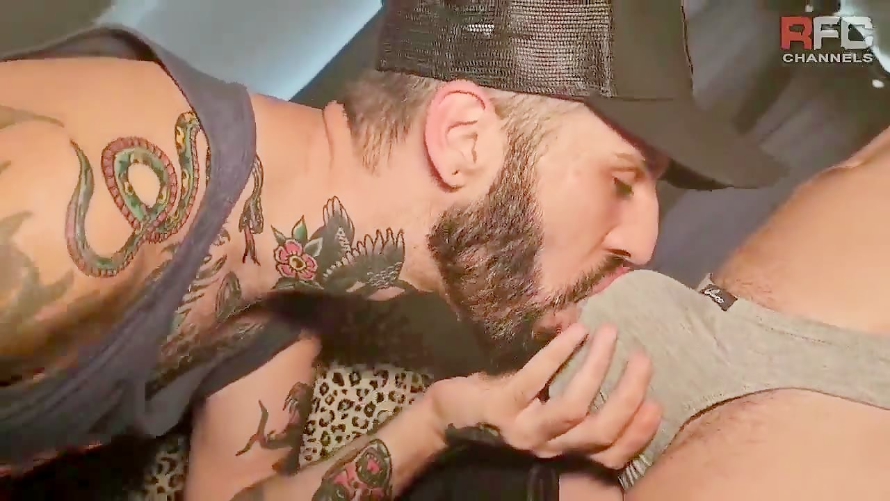 Sucking a Thick Dick