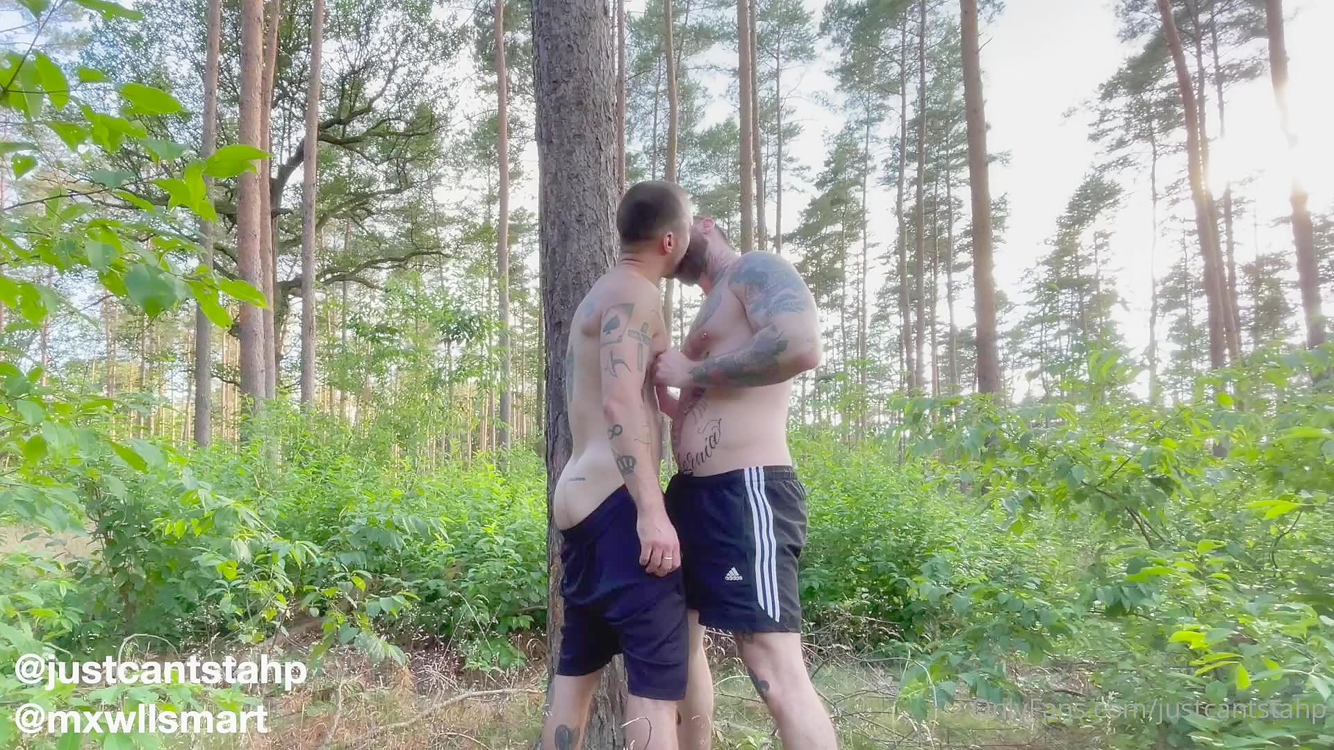 mxwllsmart getting fucked in woods