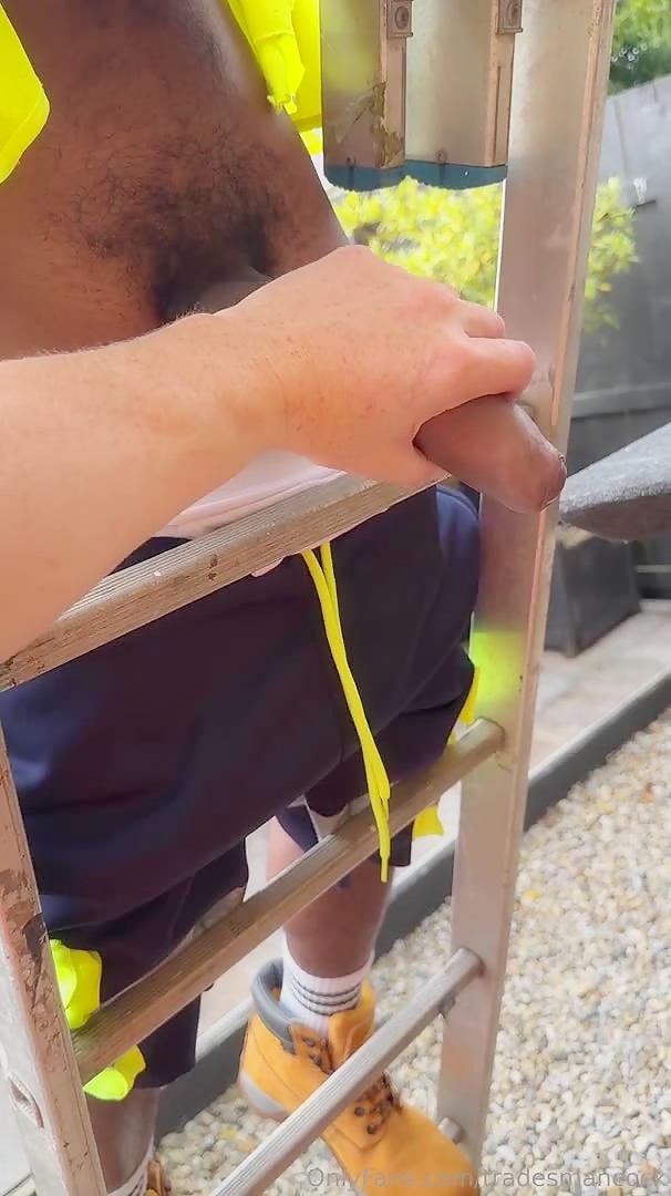 Hot BBC Toblerone fucks Tradesmancock