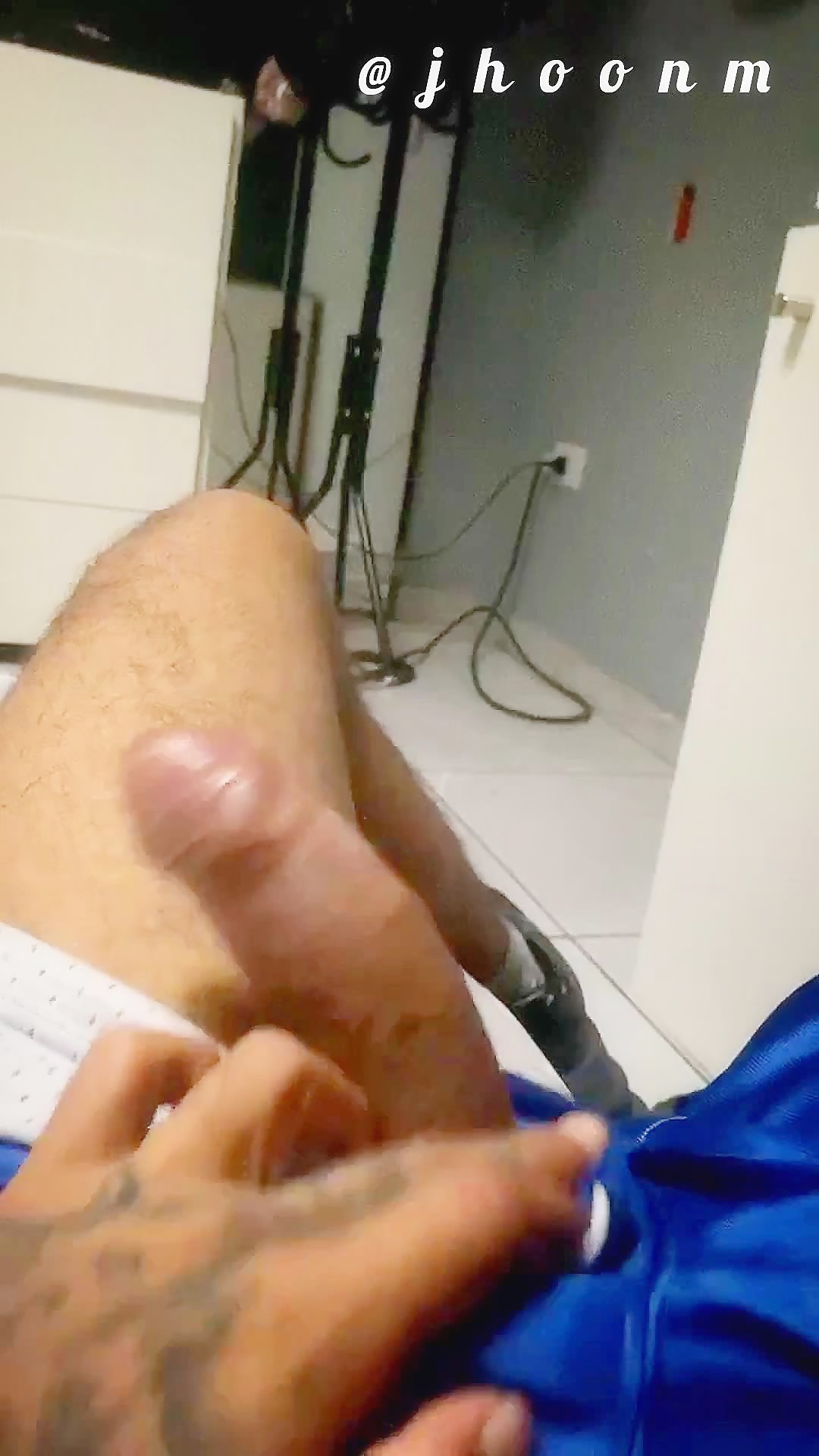Thumb 9