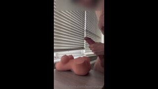 Thumb 6