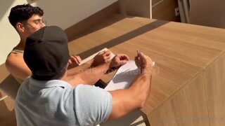 Thumb 1