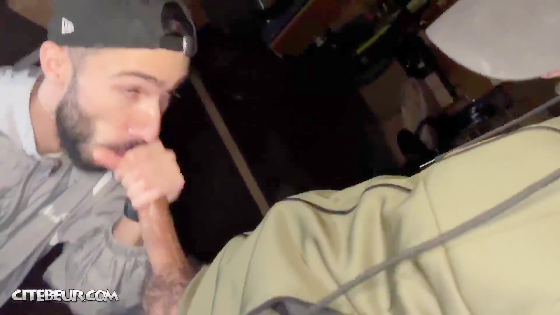 Thumb 11