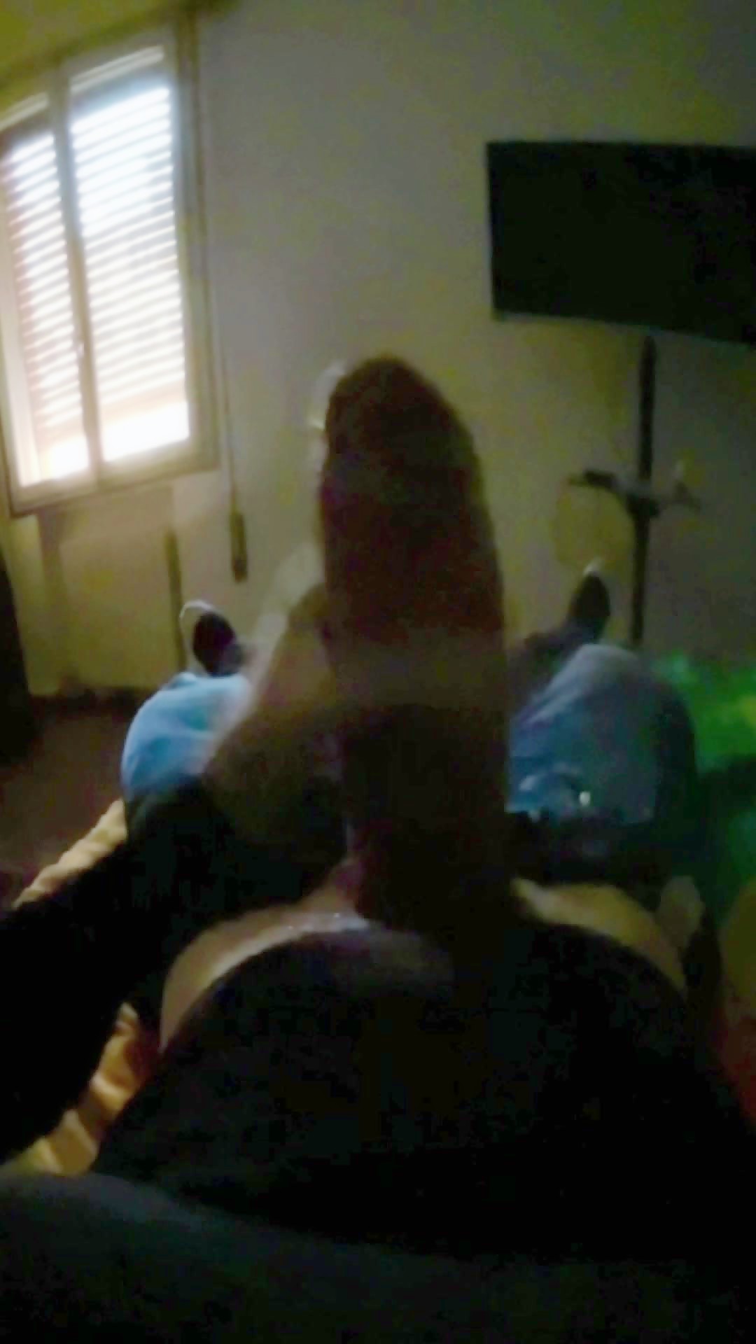 Thumb 12