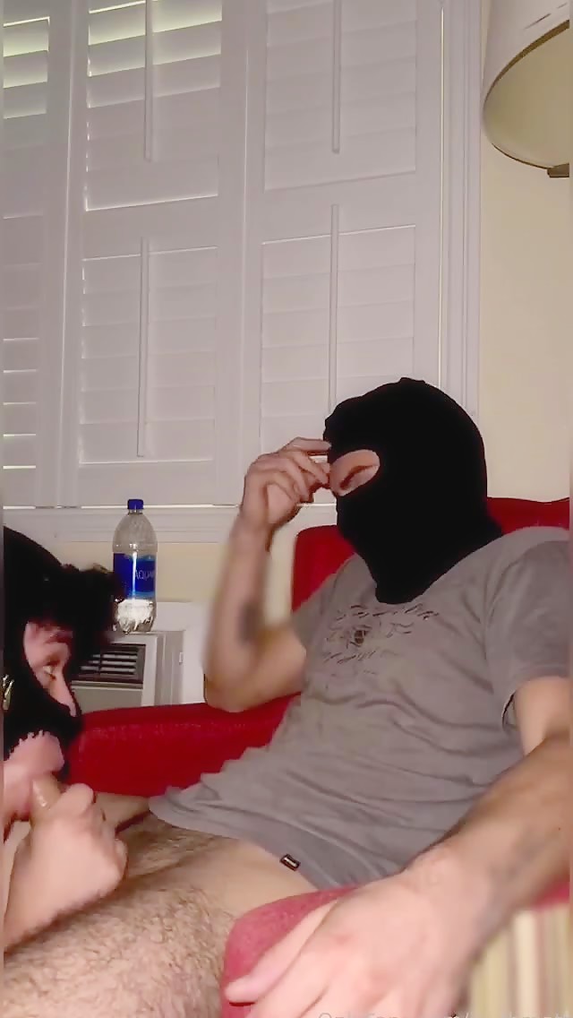 Str8 Guy's Cock Sucked