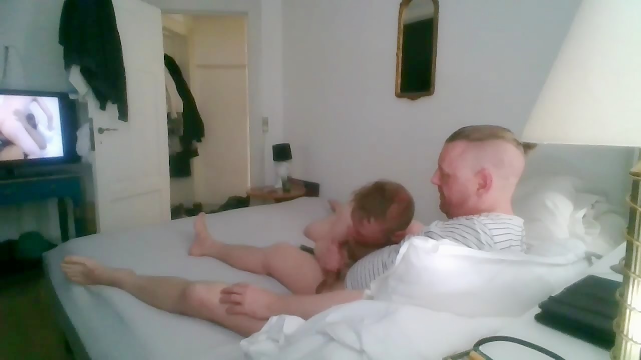Thumb 4
