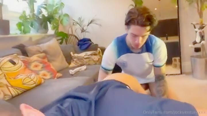 Thumb 6