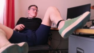 Horny wanking session in the office on webcam