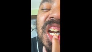 Thumb 6